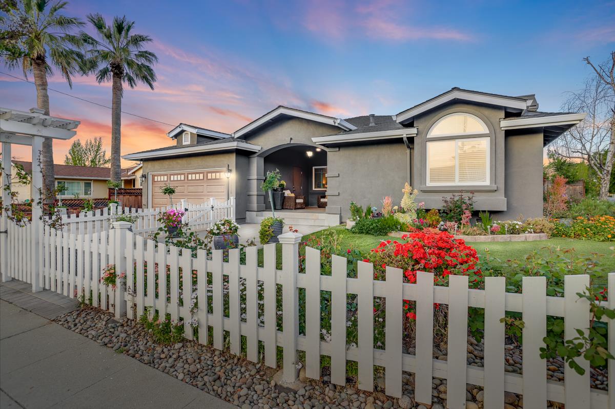 Neighborhood Neighborhood-35