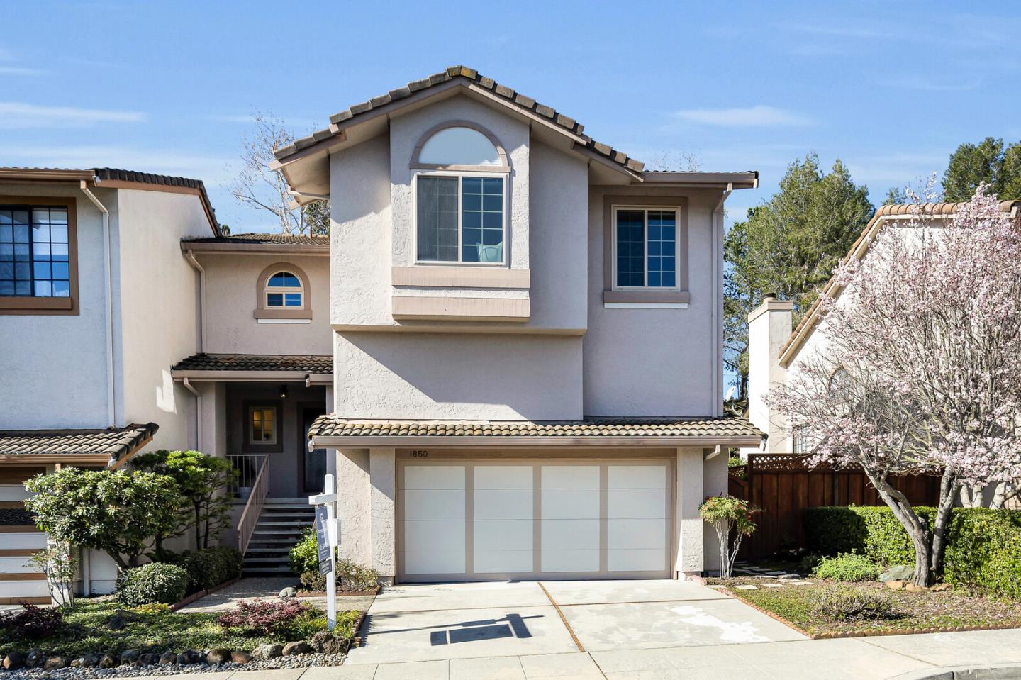 Neighborhood Neighborhood-5