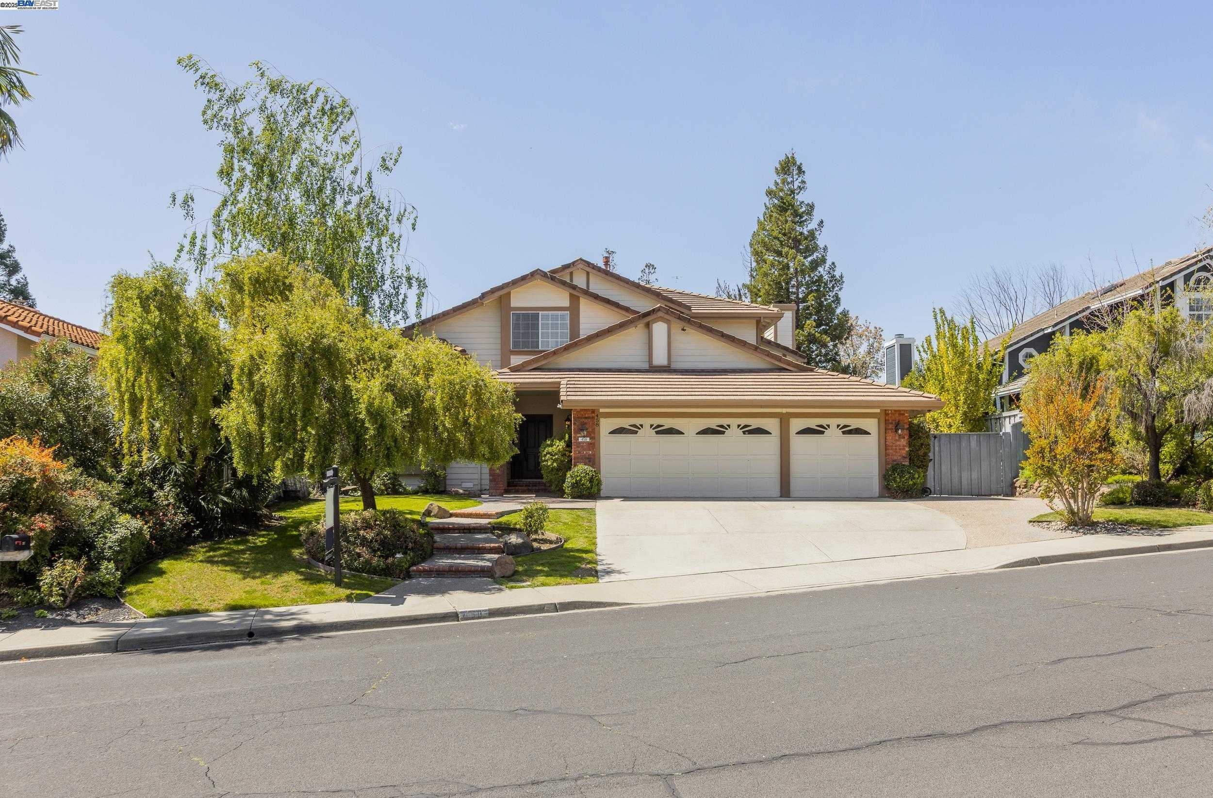 Neighborhood Neighborhood-9