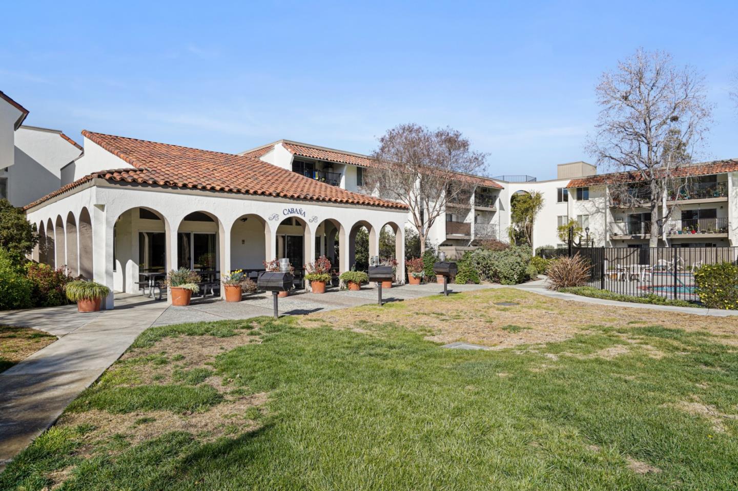 Neighborhood Neighborhood-4