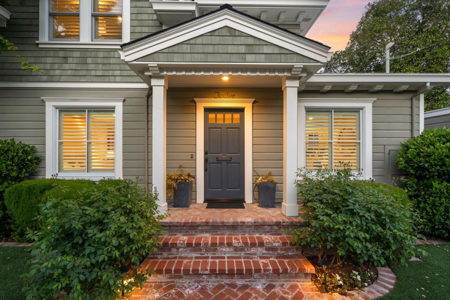 Neighborhood Neighborhood-14