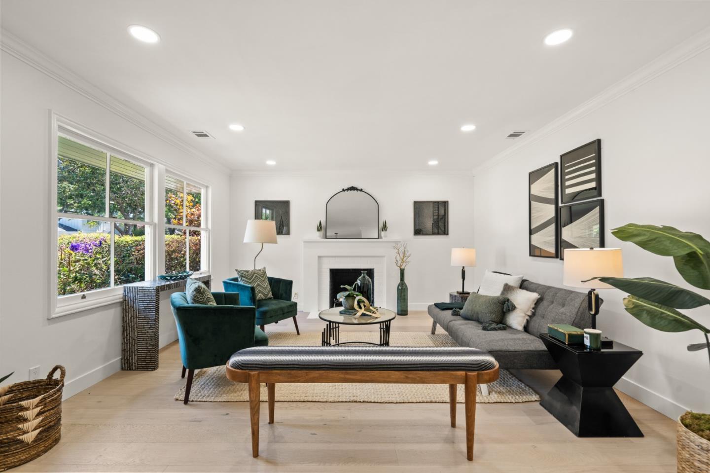 Neighborhood Neighborhood-8