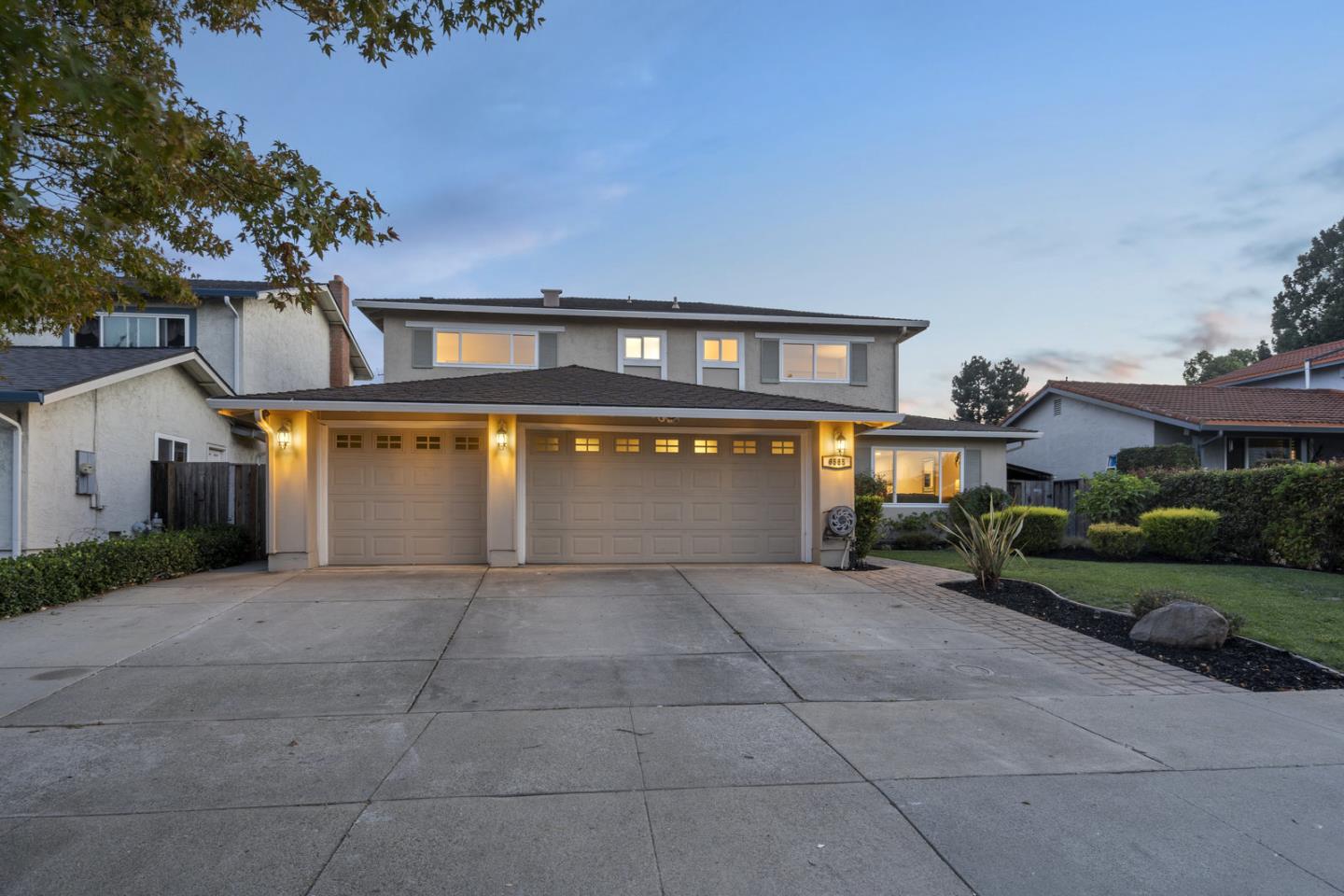 Neighborhood Neighborhood-5