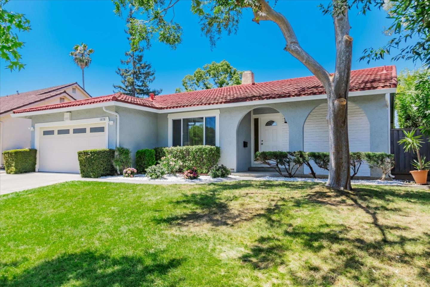 Neighborhood Neighborhood-15