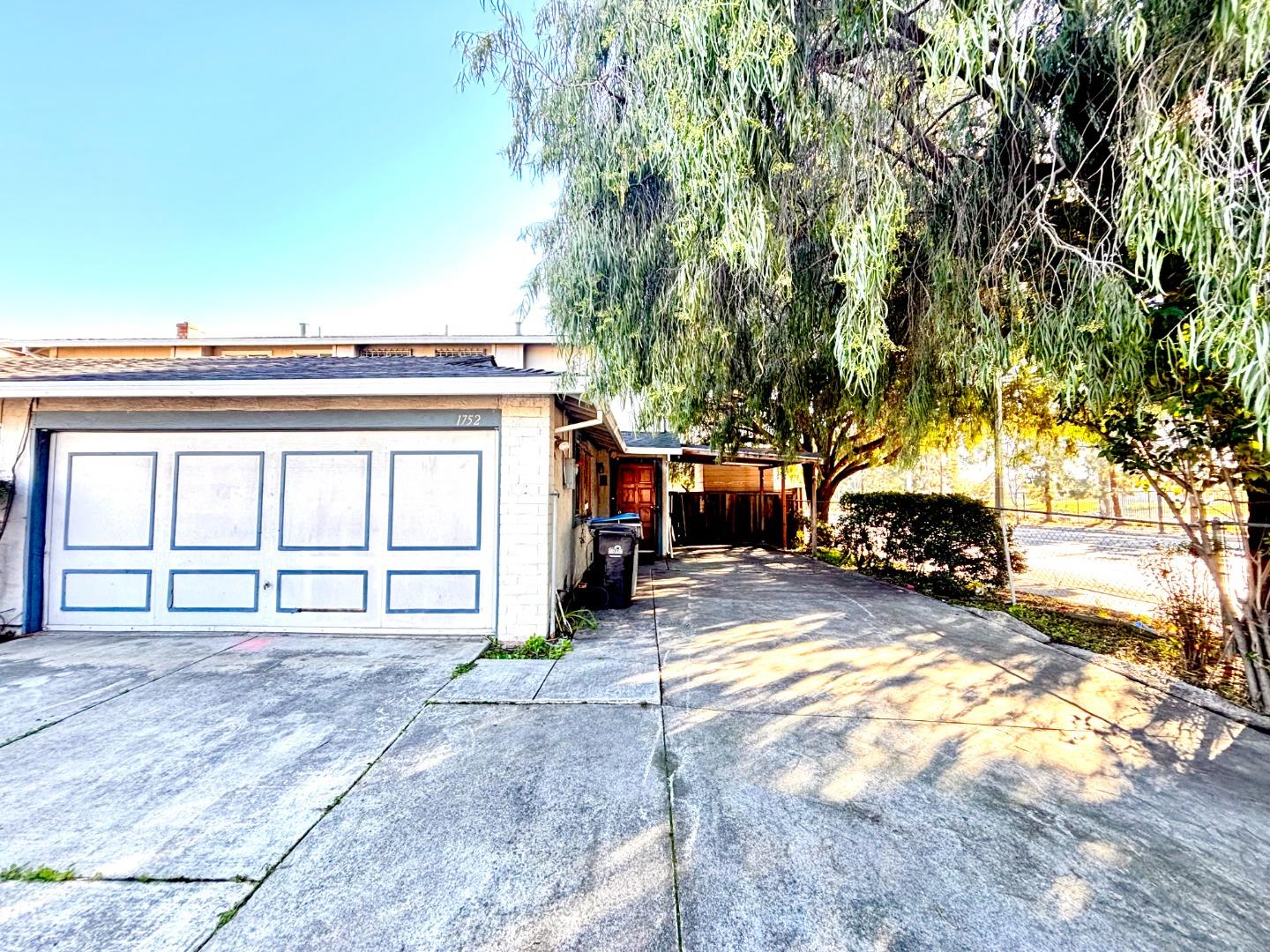 Neighborhood-19