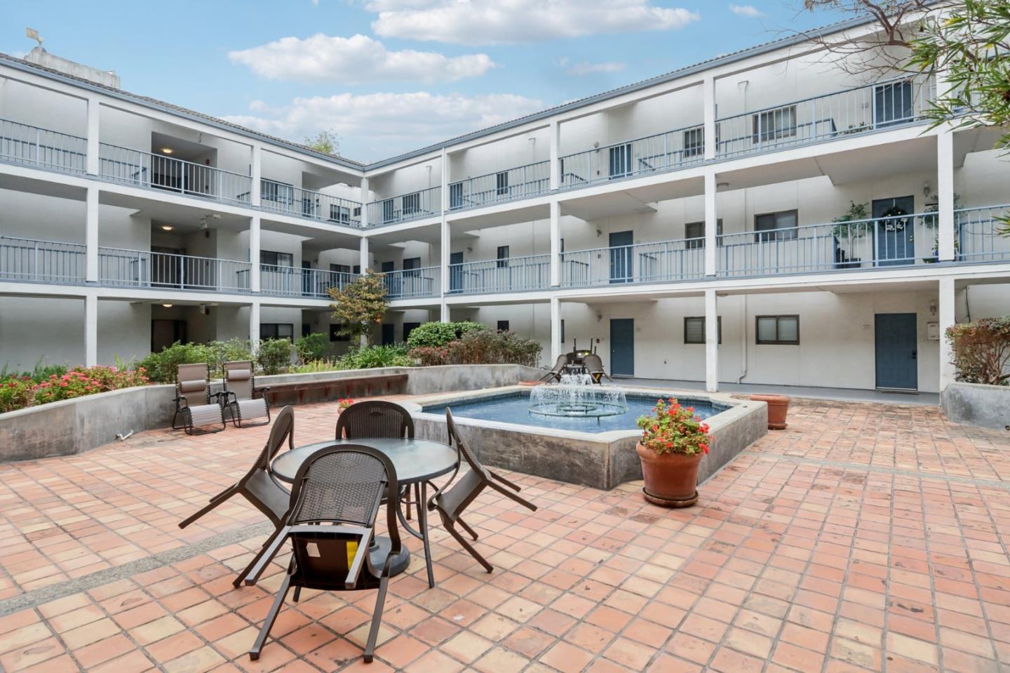 Neighborhood Neighborhood-9