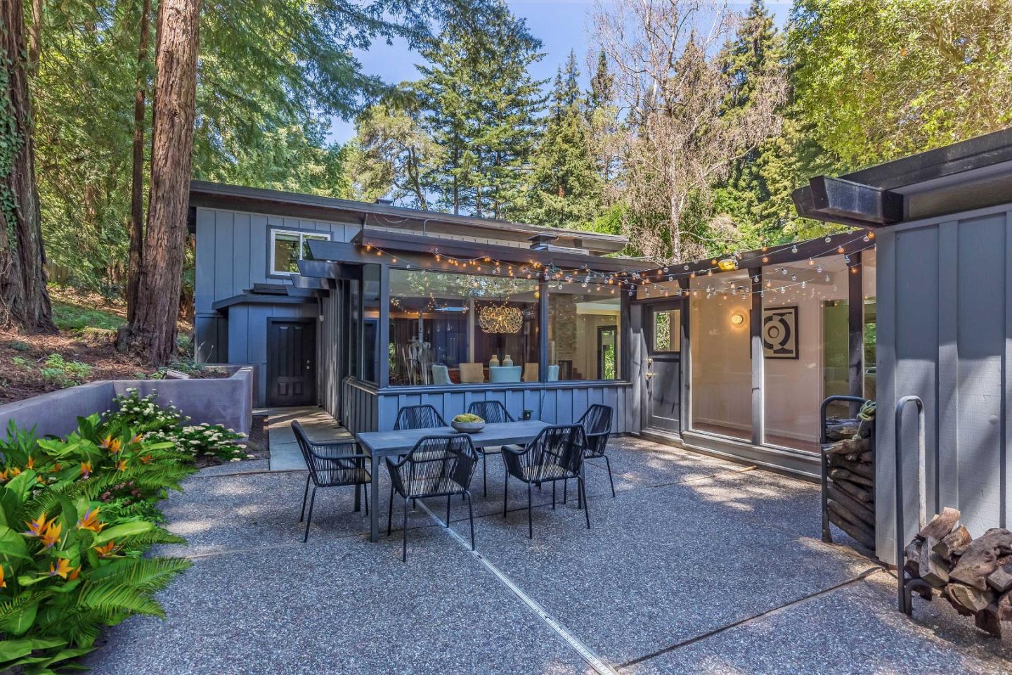 Neighborhood Neighborhood-19