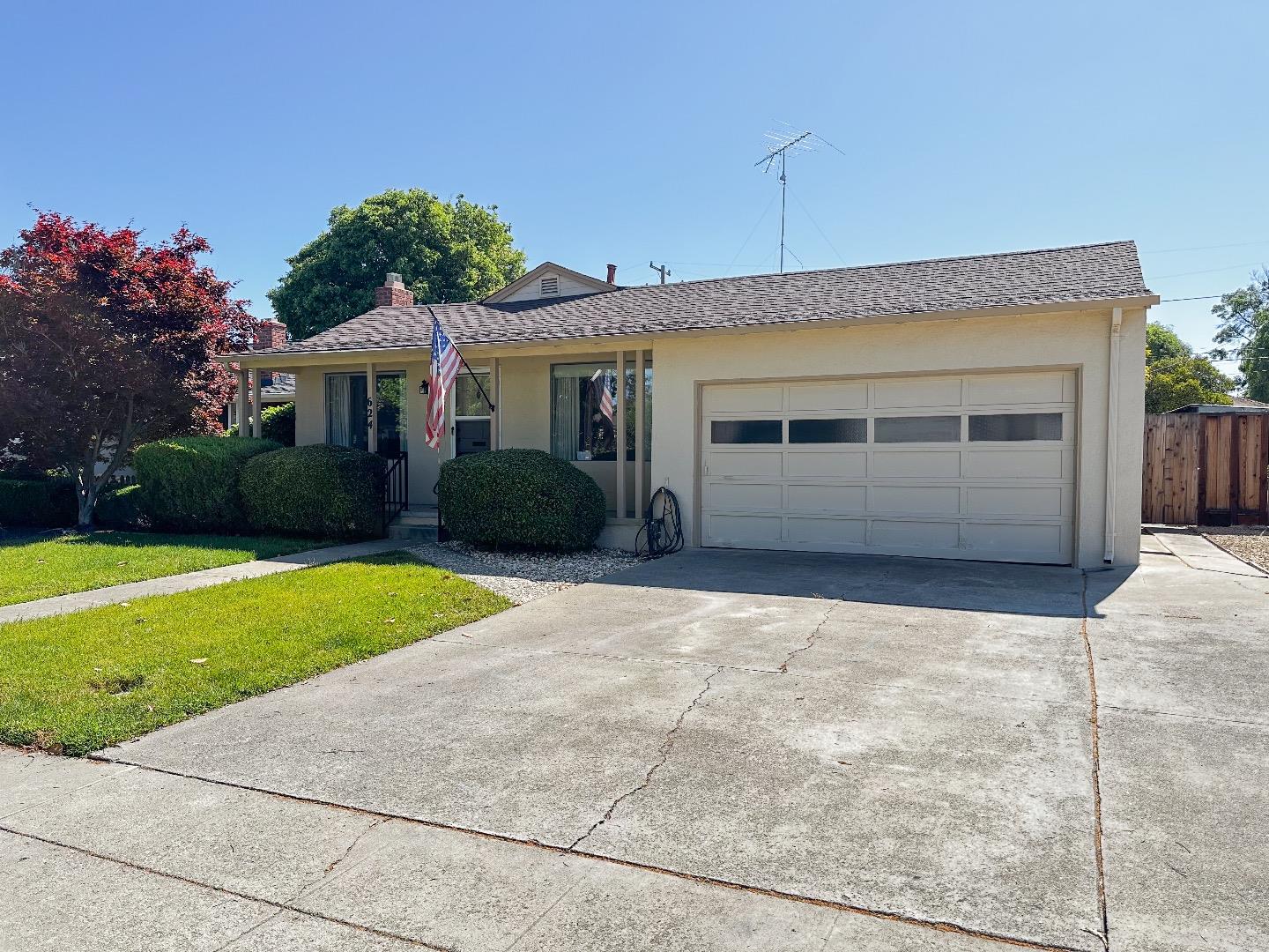 Neighborhood Neighborhood-108