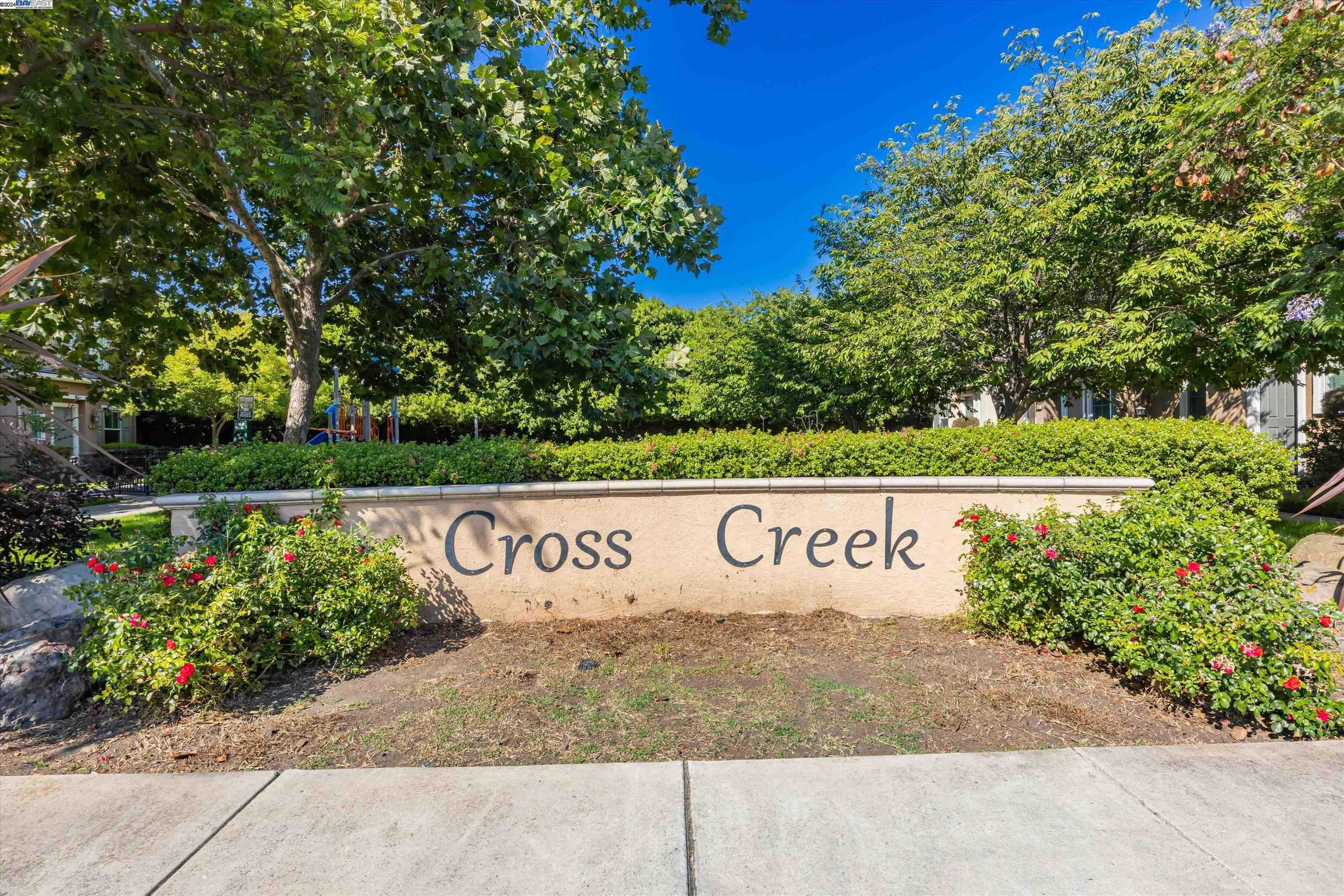 Neighborhood Neighborhood-4