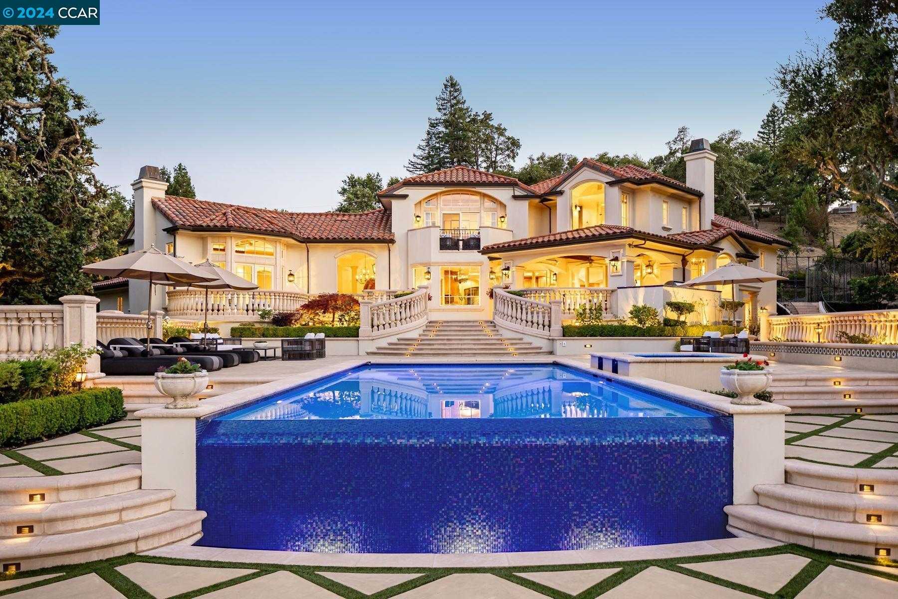 Neighborhood Neighborhood-20