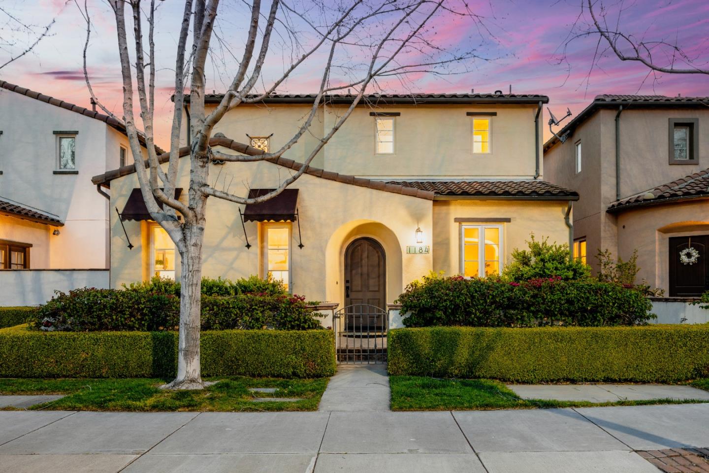 Neighborhood Neighborhood-66