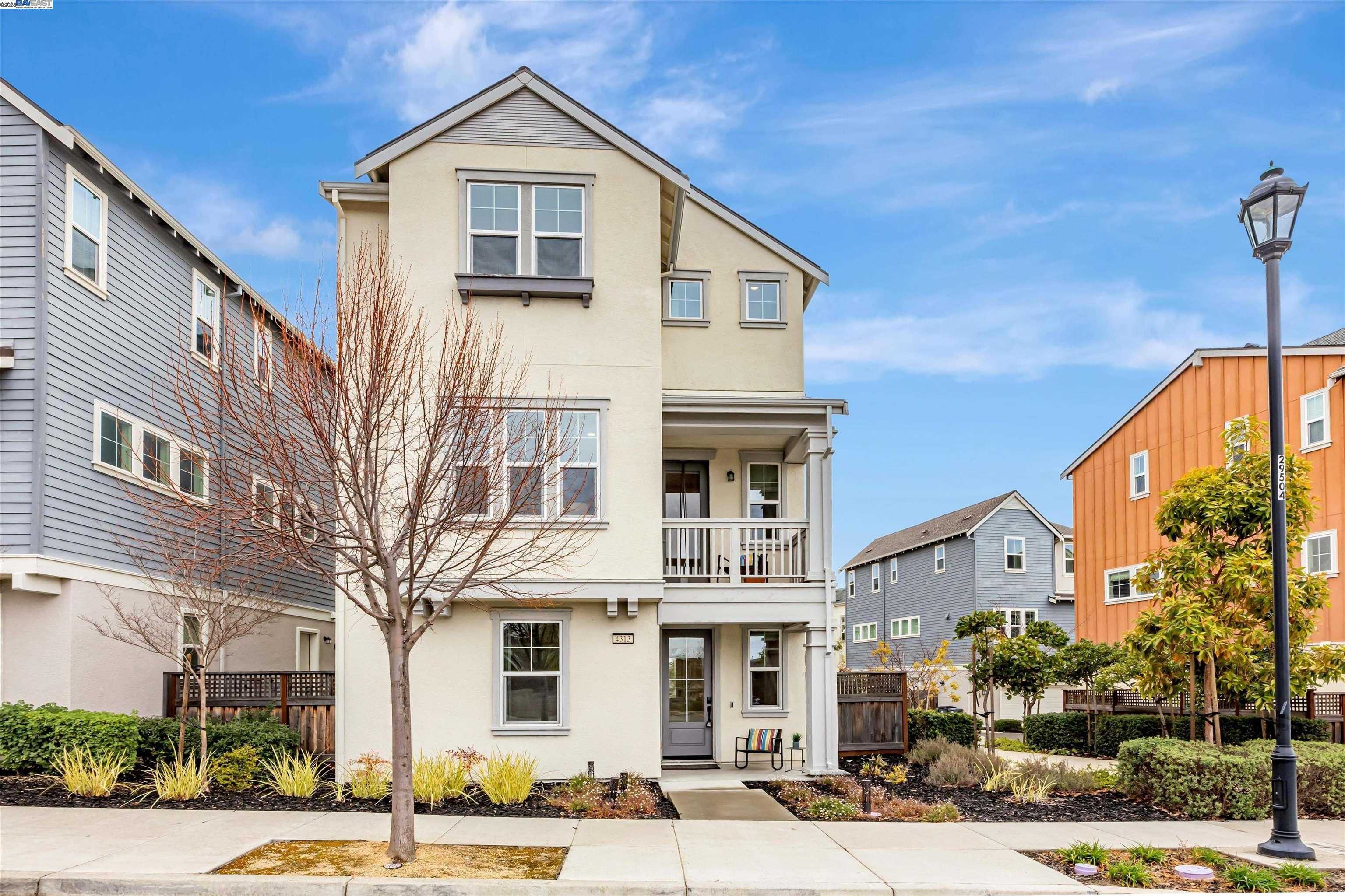 Neighborhood Neighborhood-15