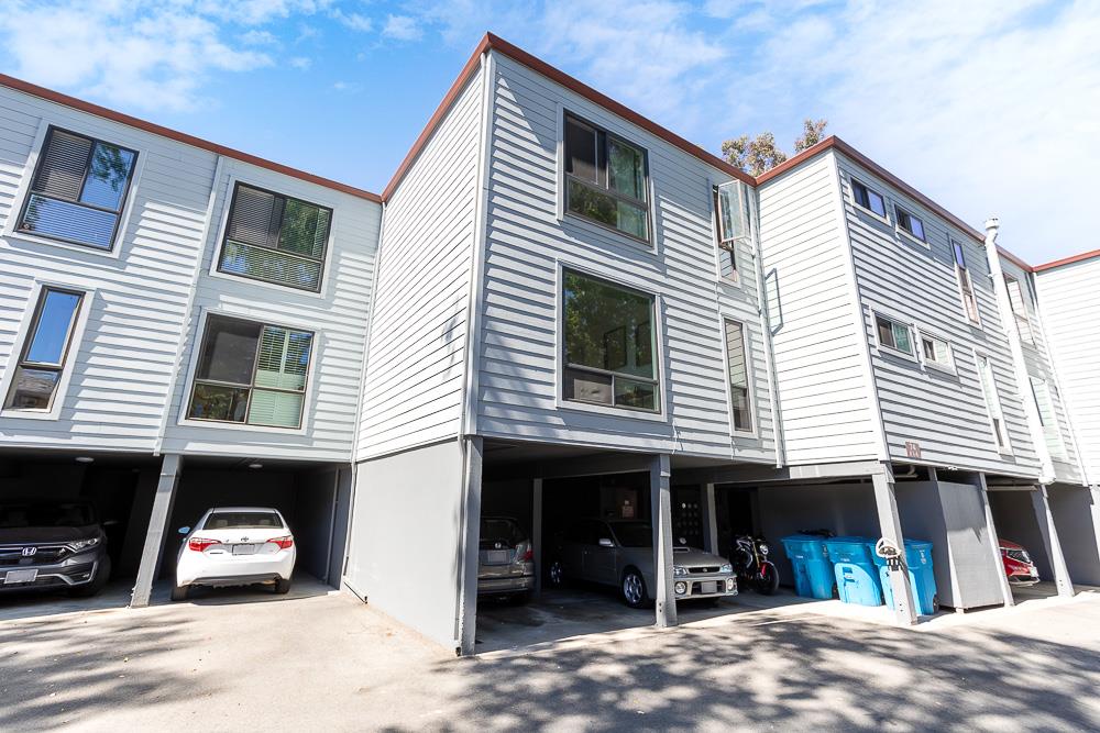 Neighborhood Neighborhood-34